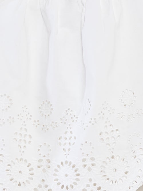 Blouse smockée avec broderie anglaise - Kiabi