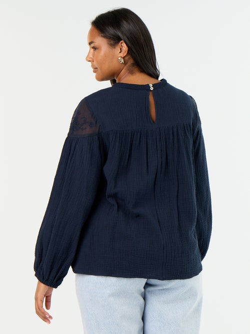 Blouse uni en gaze de coton et dentelle - Kiabi Blouse uni en gaze de coton et dentelle - Kiabi