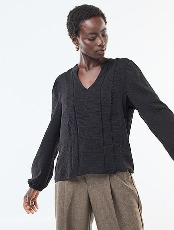 Blouse unie avec col V et broderies devant 'JDY'