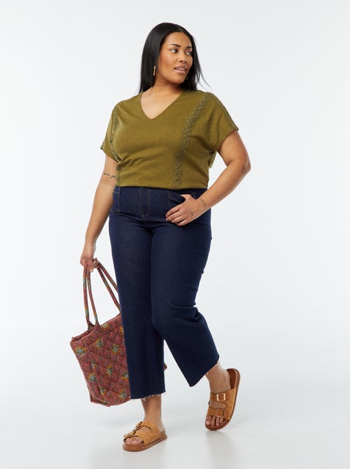 Blouse van crêpe-achtige stof met borduursel - Kiabi