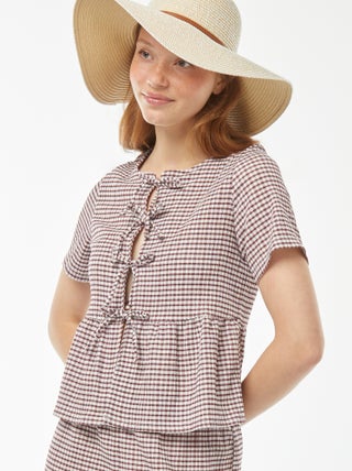 Blouse van crêpeachtige stof met striksluiting
