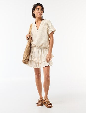 Blouse van dubbel katoengaas met borduursels