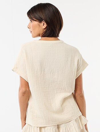 Blouse van dubbel katoengaas met borduursels