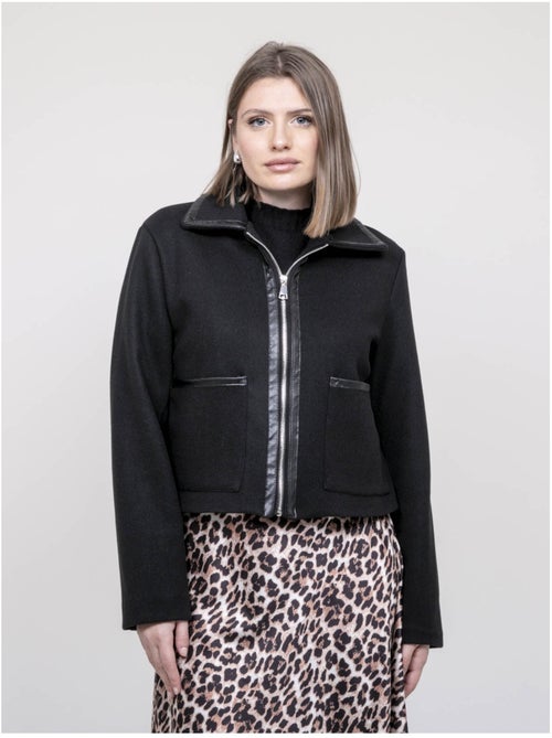Blouson avec détails simili uzelle - Kiabi Blouson avec détails simili uzelle - Kiabi