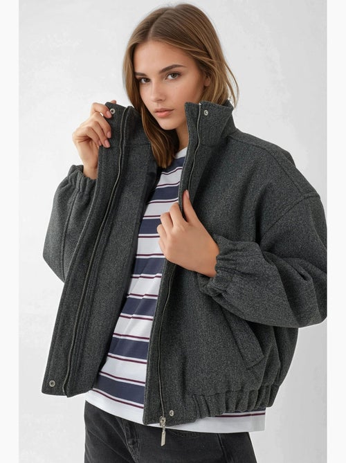 Blouson aviateur texturé avec col de veste hiccup - Kiabi Blouson aviateur texturé avec col de veste hiccup - Kiabi