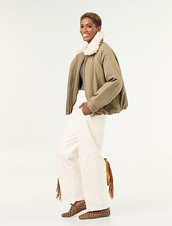 Blouson court avec col effet moutonné