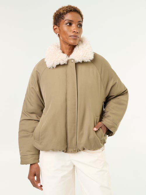 Blouson court avec col effet moutonné - Kiabi