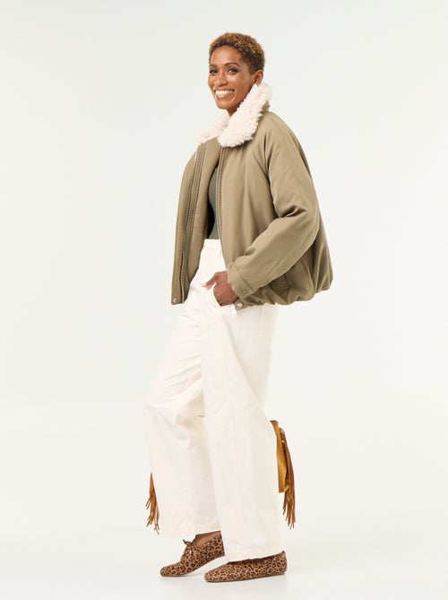 Blouson court avec col effet moutonné - Kiabi