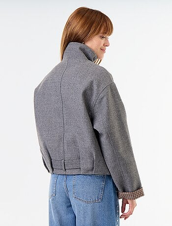 Blouson court effet lainage avec ceinture intégrée