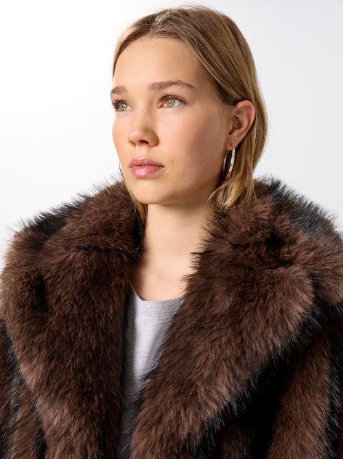 Blouson en fausse fourrure - Kiabi