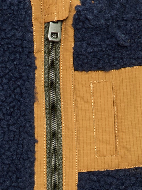 Blouson moutonné sans manches - Kiabi Blouson moutonné sans manches - Kiabi