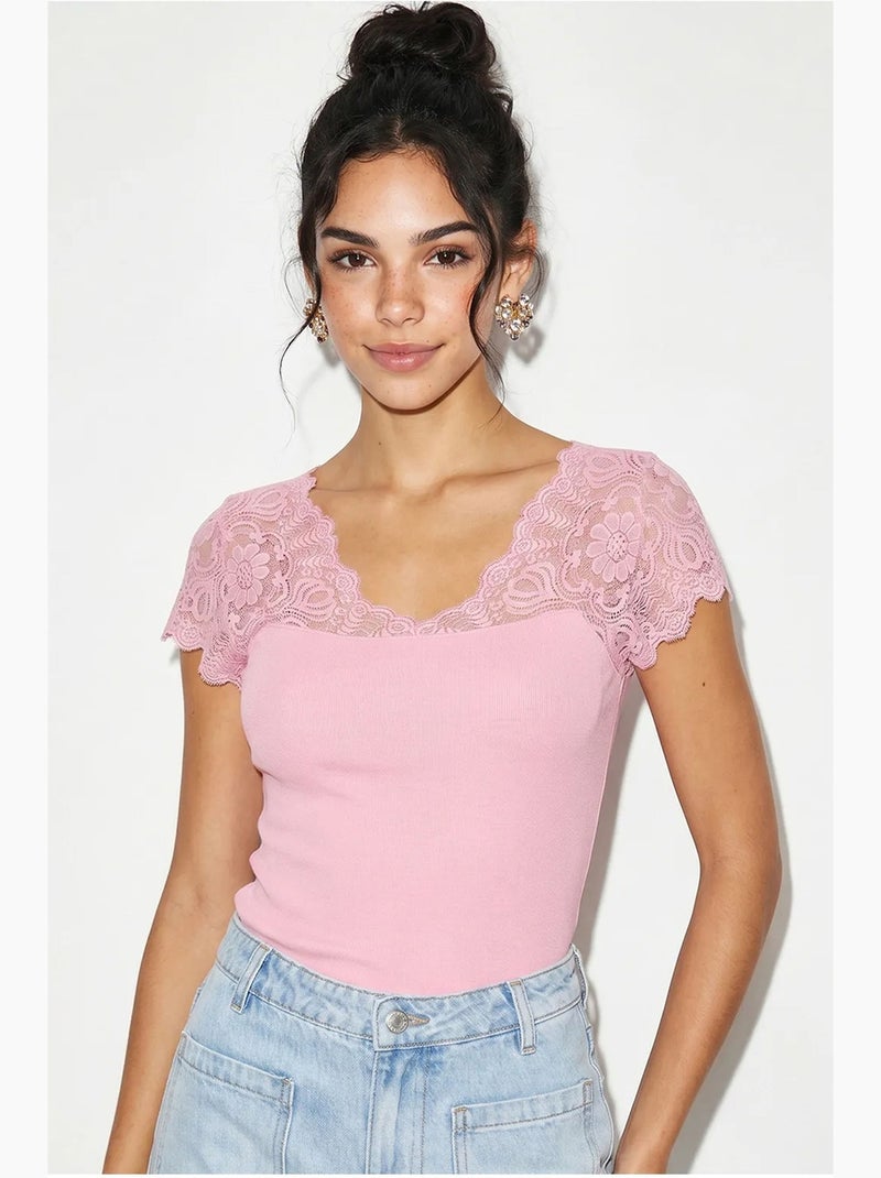 Body en dentelle à col v et manches courtes lucci Rose clair - Kiabi