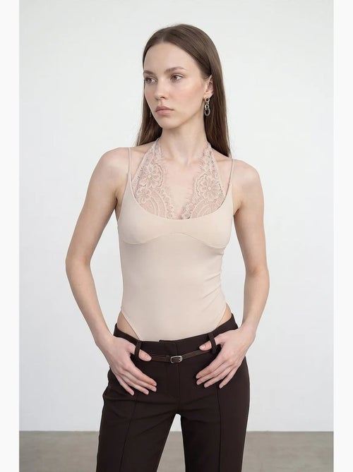 Body sans manches brodé à découpes dilvin - Kiabi