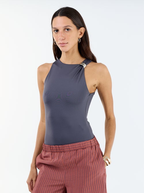 Body uni avec bijoux fantaisies aux bretelles - Kiabi