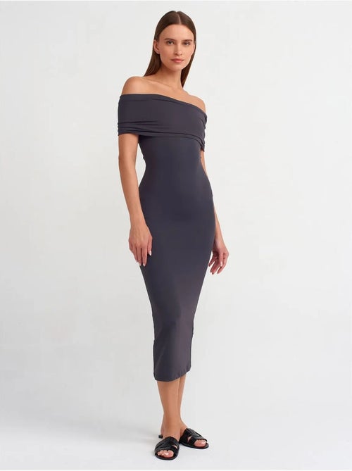 Bodycon midi-jurk met blote schouders dilvin - Kiabi Bodycon midi-jurk met blote schouders dilvin - Kiabi
