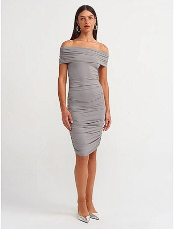 Bodycon midi-jurk met blote schouders dilvin