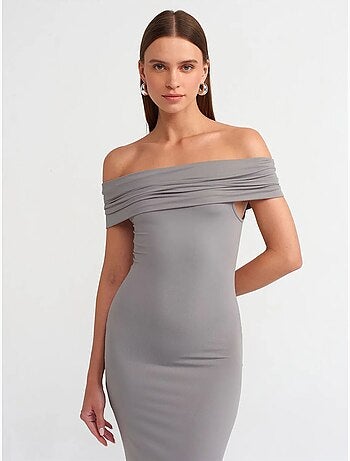Bodycon midi-jurk met blote schouders dilvin