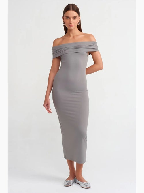 Bodycon midi-jurk met blote schouders dilvin - Kiabi Bodycon midi-jurk met blote schouders dilvin - Kiabi