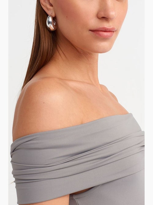 Bodycon midi-jurk met blote schouders dilvin - Kiabi Bodycon midi-jurk met blote schouders dilvin - Kiabi