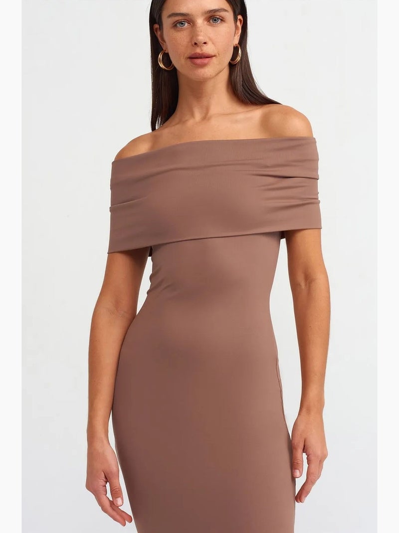 Bodycon midi-jurk met blote schouders dilvin Taupe - Kiabi