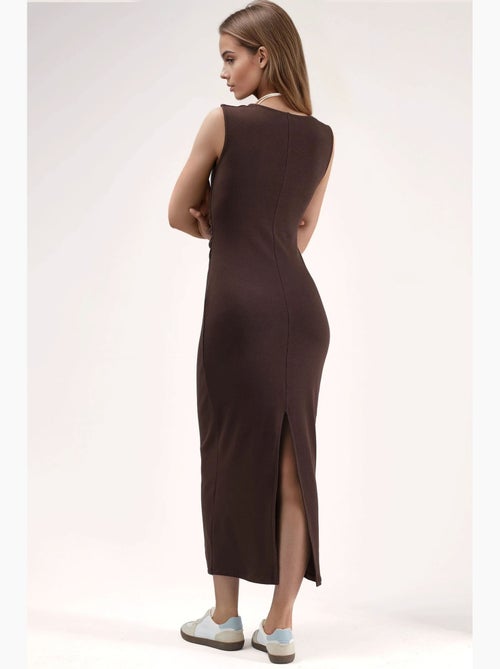 Bodycon midi-jurk met vierkante hals en split hiccup - Kiabi Bodycon midi-jurk met vierkante hals en split hiccup - Kiabi