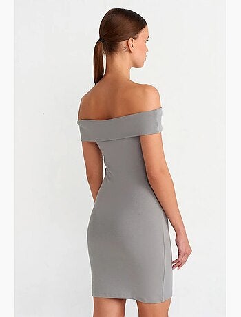 Bodycon mini-jurk met off-shoulder hals dilvin