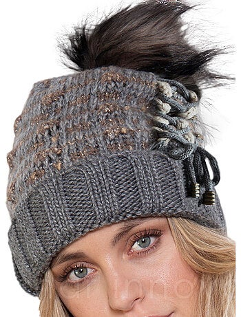 Bonnet à houppe