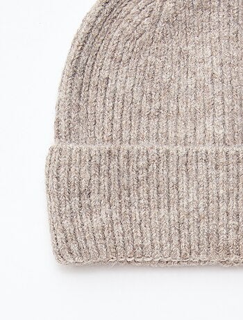 Bonnet côtelé avec revers