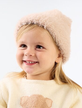 Bonnet en matière douce forme ourson