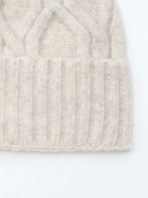 bonnet uni et côtelé avec pompon - Kiabi bonnet uni et côtelé avec pompon - Kiabi