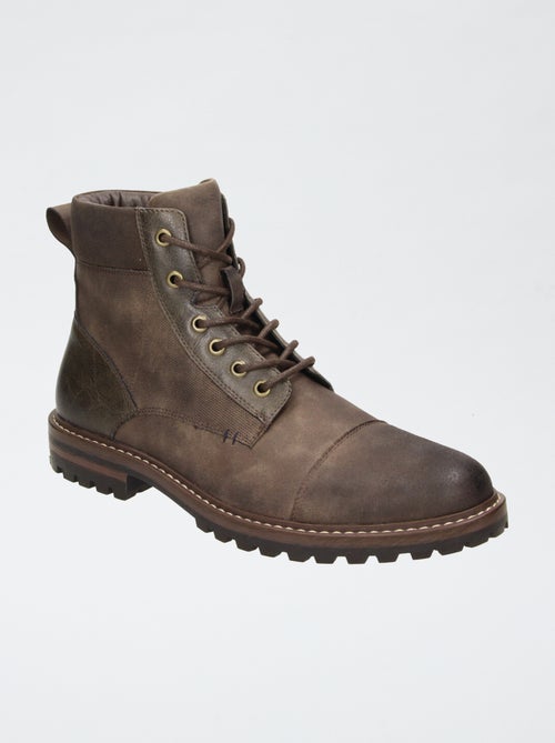 Boots à semelle crantée - Kiabi Boots à semelle crantée - Kiabi