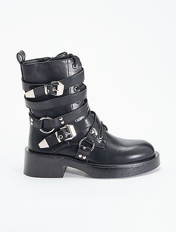 Boots avec sangles
