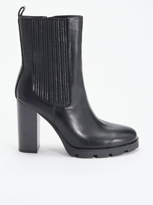 Boots en simili à talon haut - Kiabi Boots en simili à talon haut - Kiabi