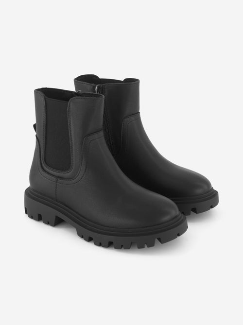 Boots en simili avec semelle crantée - Kiabi Boots en simili avec semelle crantée - Kiabi