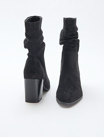Boots en suédine effet plissé