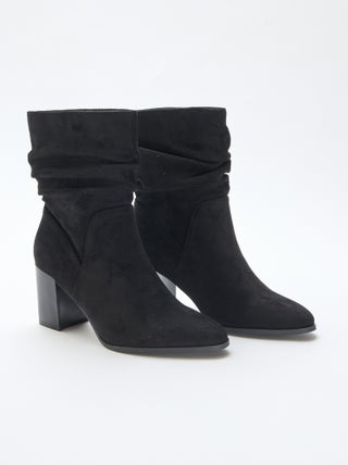 Boots en suédine effet plissé