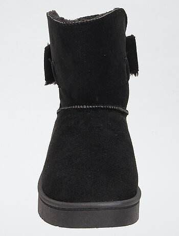 Boots fourrées en suédine