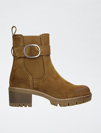 Boots met profielzool