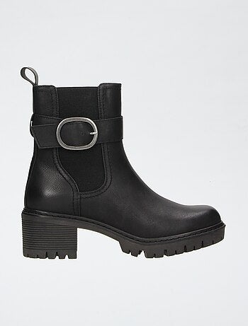 Boots met profielzool