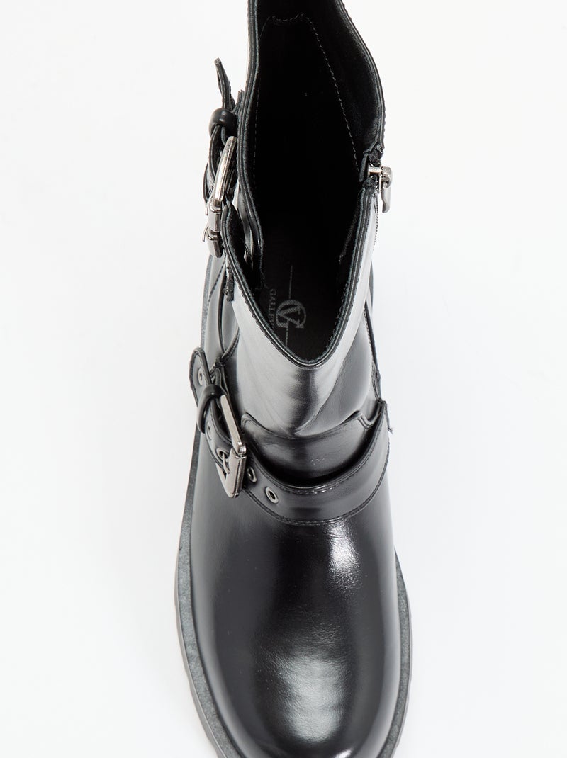 Boots tige haute en simili avec lanière fantaisie Noir - Kiabi