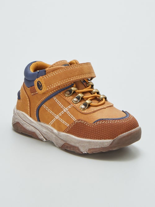 Boots type montagne à scratch - Kiabi