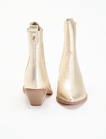 Boots van imitatielakleer met textuur en hakken