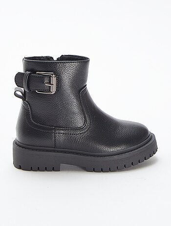 Boots van imitatieleer met textuur en metallic gesp