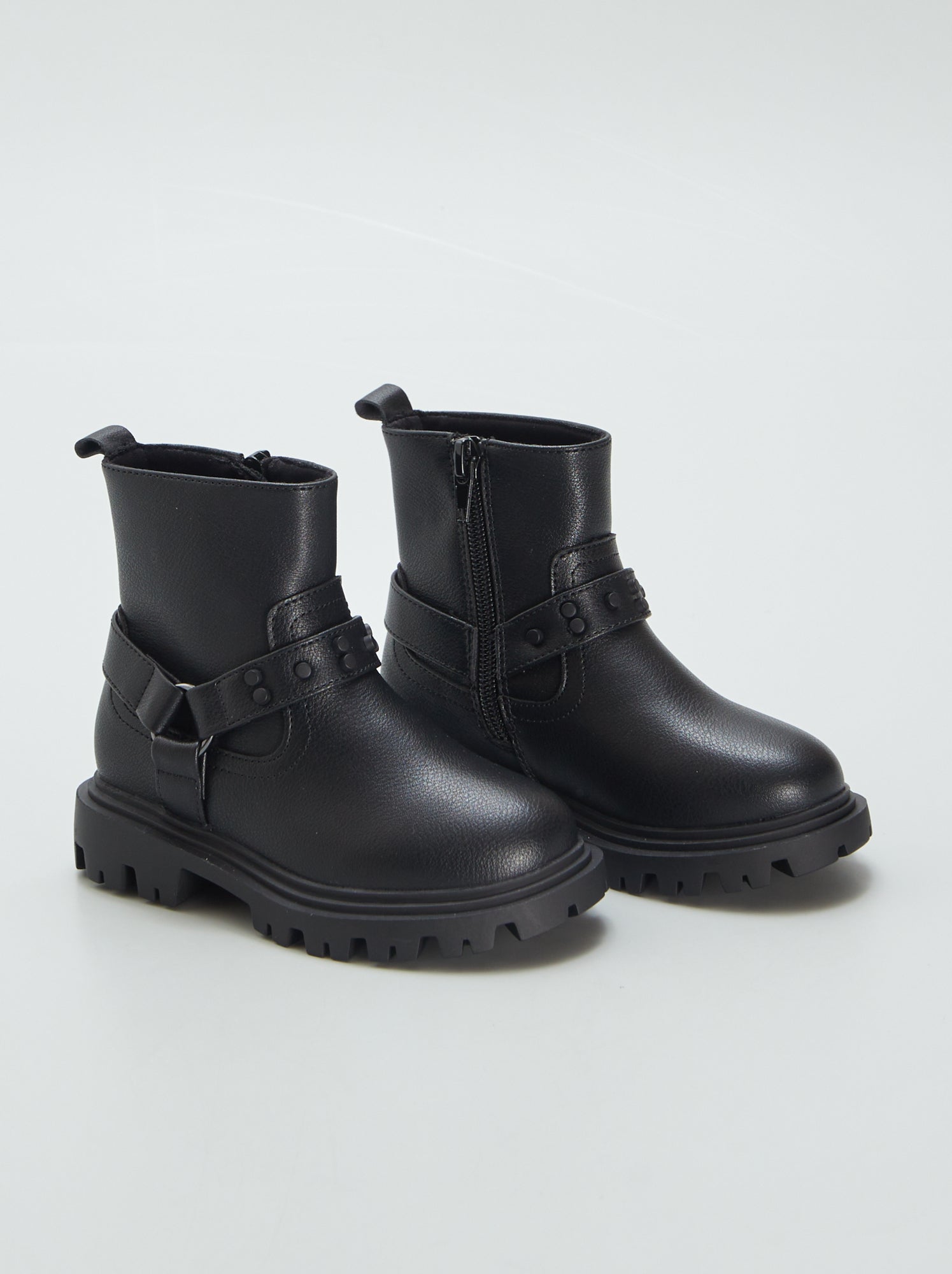 Bottes cloutees esprit Rock