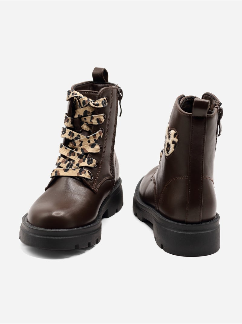 Bottines à motifs Marron foncé - Kiabi
