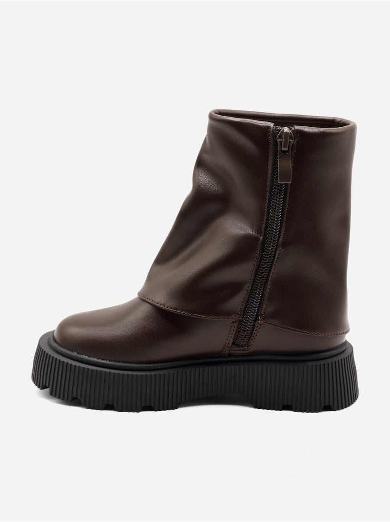 Bottines à semelles crantées Marron - Kiabi