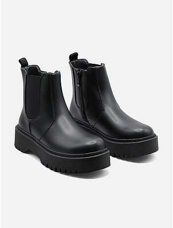 Bottines à semelles crantées