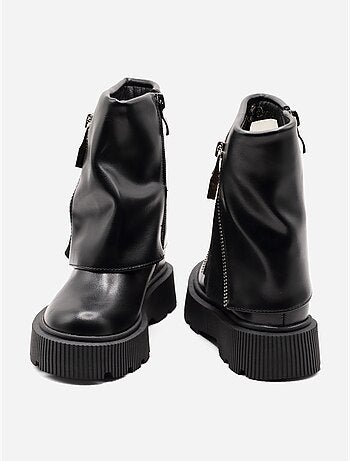 Bottines à semelles crantées