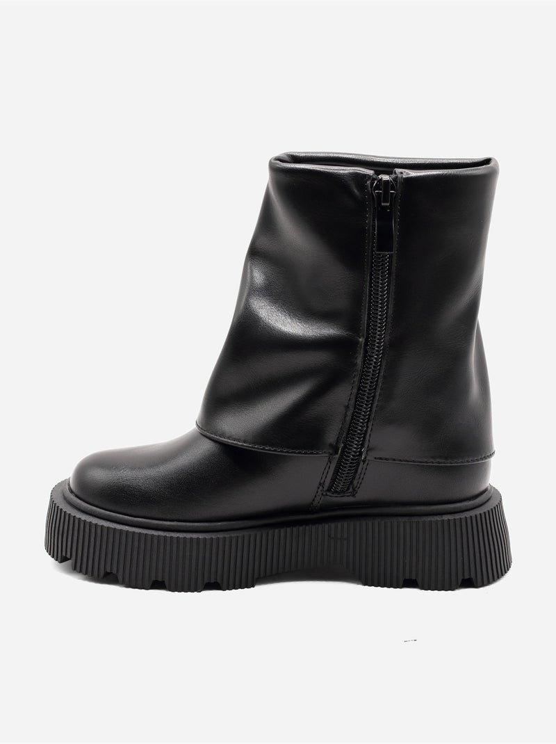 Bottines à semelles crantées Noir - Kiabi