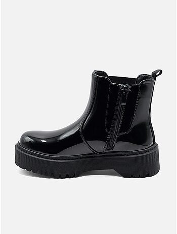 Bottines à semelles crantées